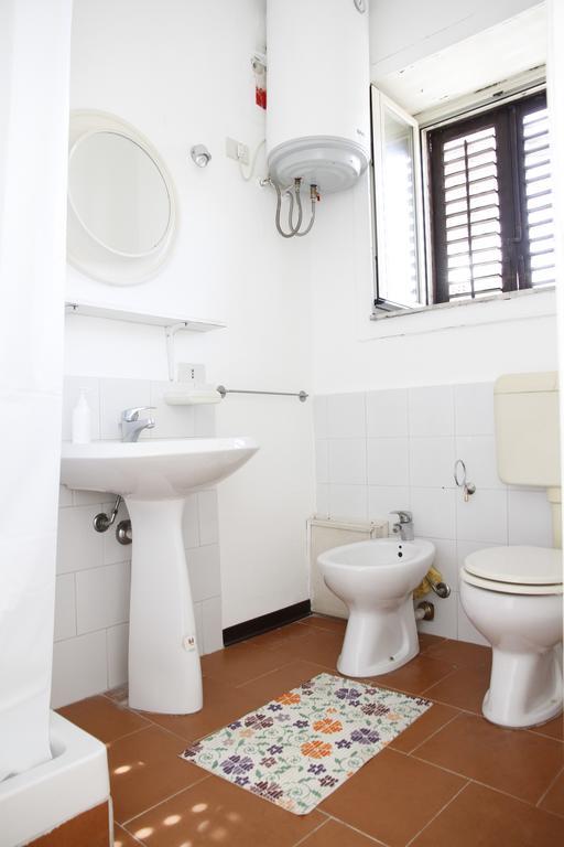 Kaleidos Guest House ปาแลร์โม ภายนอก รูปภาพ