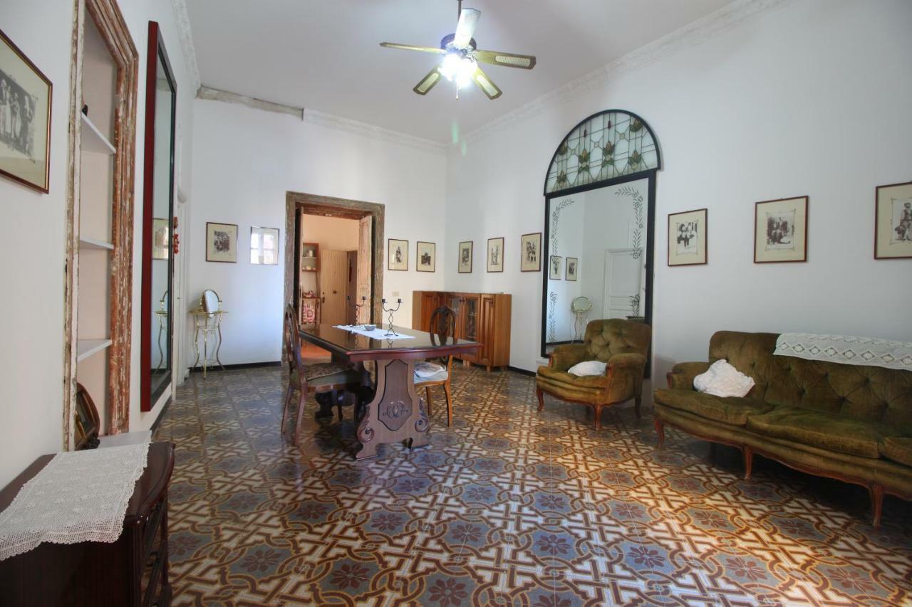 Kaleidos Guest House ปาแลร์โม ภายนอก รูปภาพ